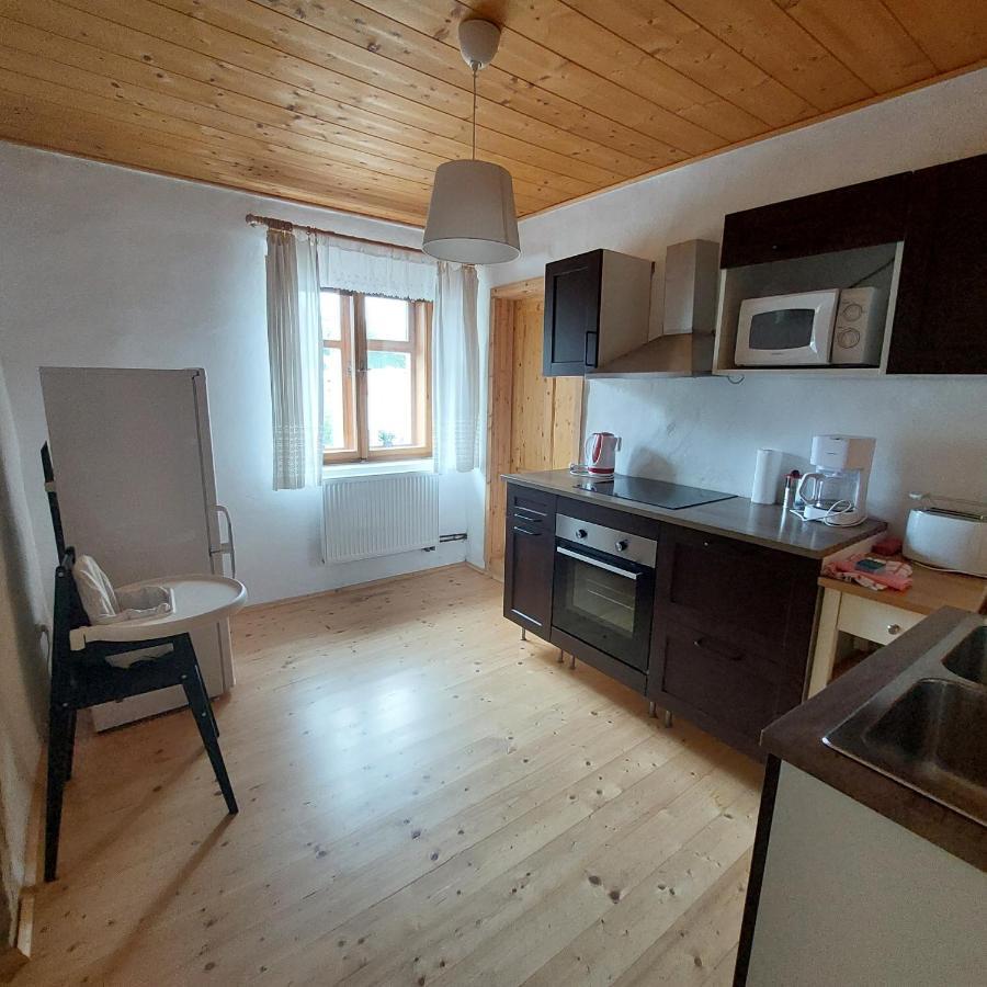 Apartmany U Tri Slunci Hroubovice エクステリア 写真